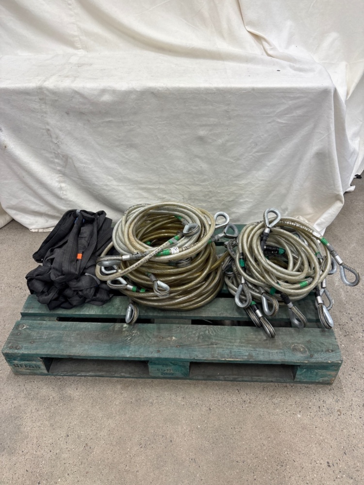 1588725-1 Stållinestroppar 1T/2m 10 st + 1T/4m PVC-hölje 10 st + 10st slings 1,5m