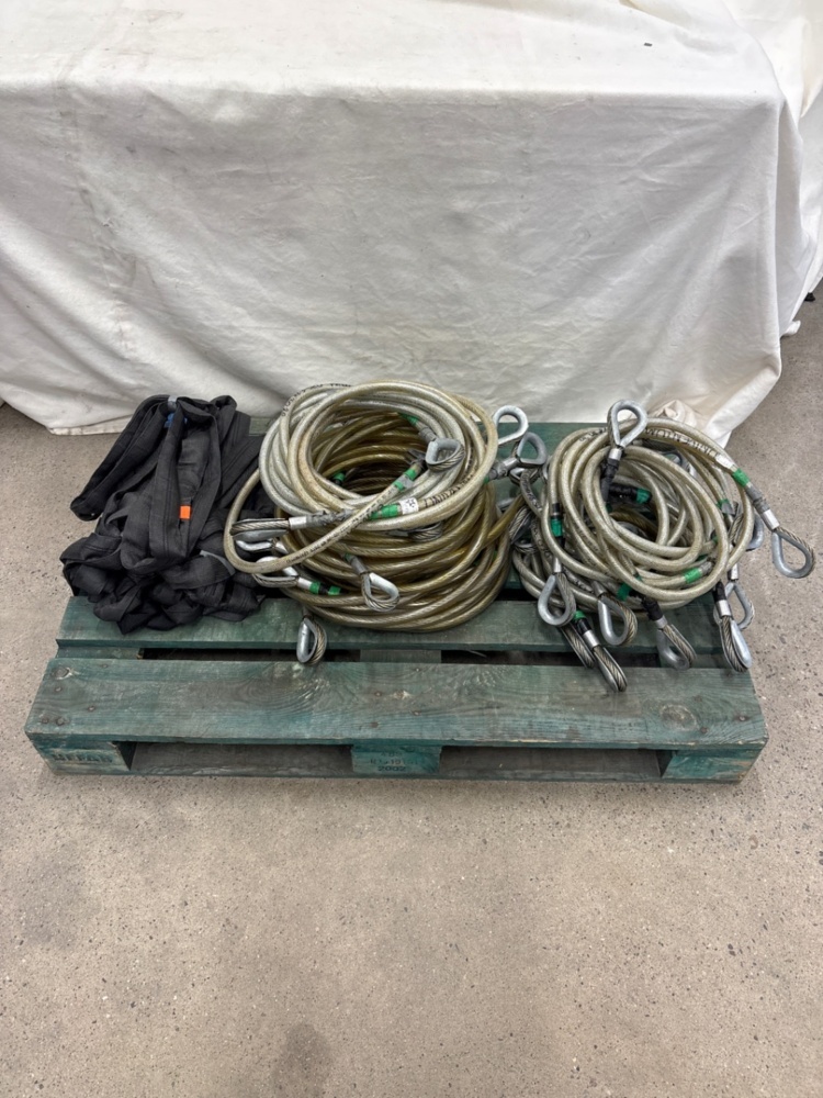 1588726-1 Stållinestroppar 1T/2m 10 st + 1T/4m PVC-hölje 10 st + 10st slings 1,5m