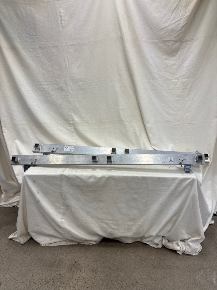 1588730-1 Rullpodieram 2x2m för Stagedex par