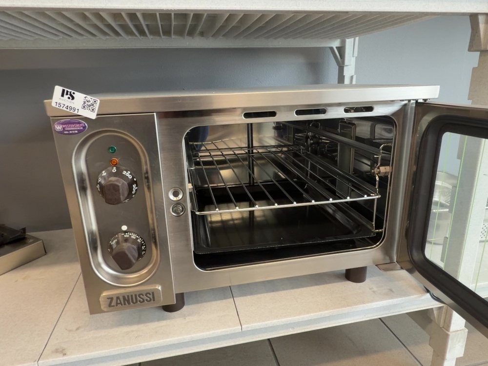 1574991-2 Konvektionsugn - Zanussi FCFE2