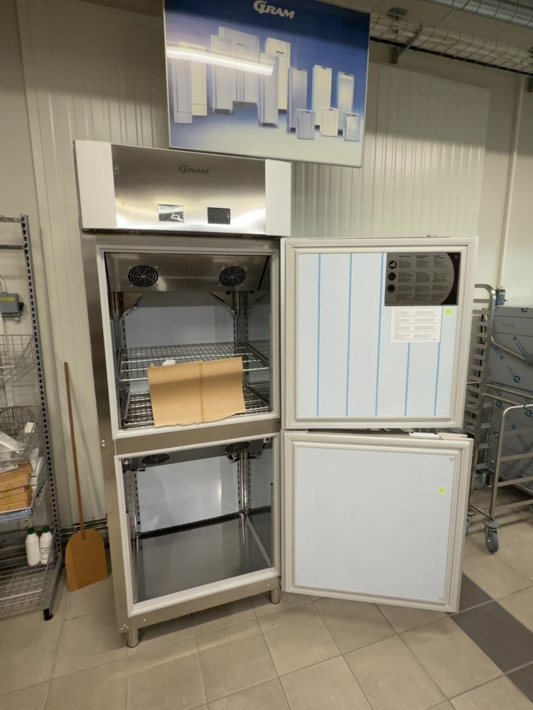 1574996-2 Kyl- och frysskåp - Gram COMBI TWIN KK 82 CCG