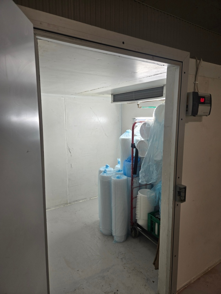 1473841-2 Cold room with compressor Dismantled