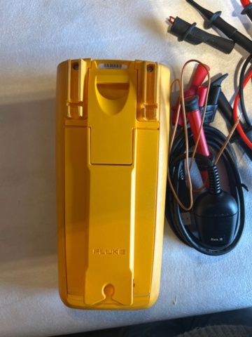1486443-4 Digital multimeter med tillbehör – Fluke 289