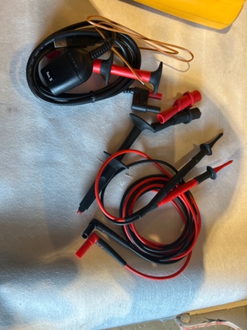 1486443-5 Digital multimeter med tillbehör – Fluke 289