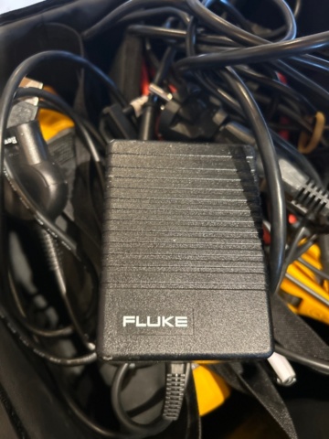 1486435-10 Elkvalitetsanalysator med tillbehör – Fluke 434