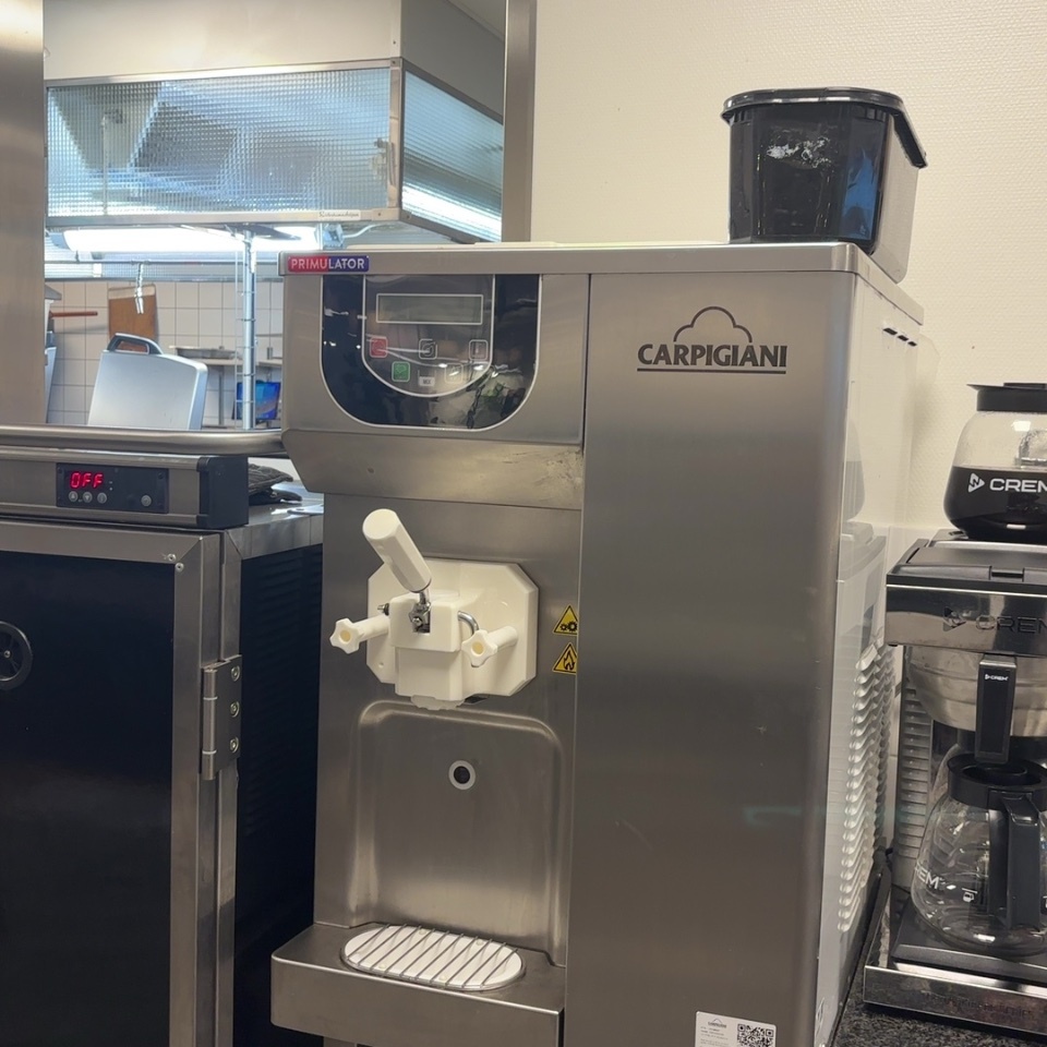 1373333-1 Soft ice cream machine with accessories – Carpigiani 191 Steel SP P