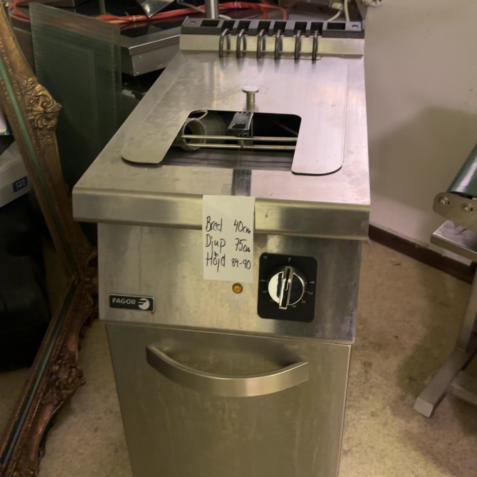 1373335-1 Deep fryer – Fagor F-E7115 -2020