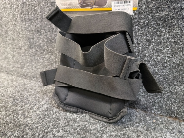 1600039-6 2 st Knäskydd CLC CL1001342