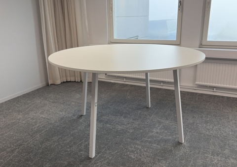 Round table approx. Ø160