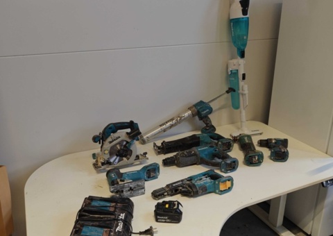 Makita package