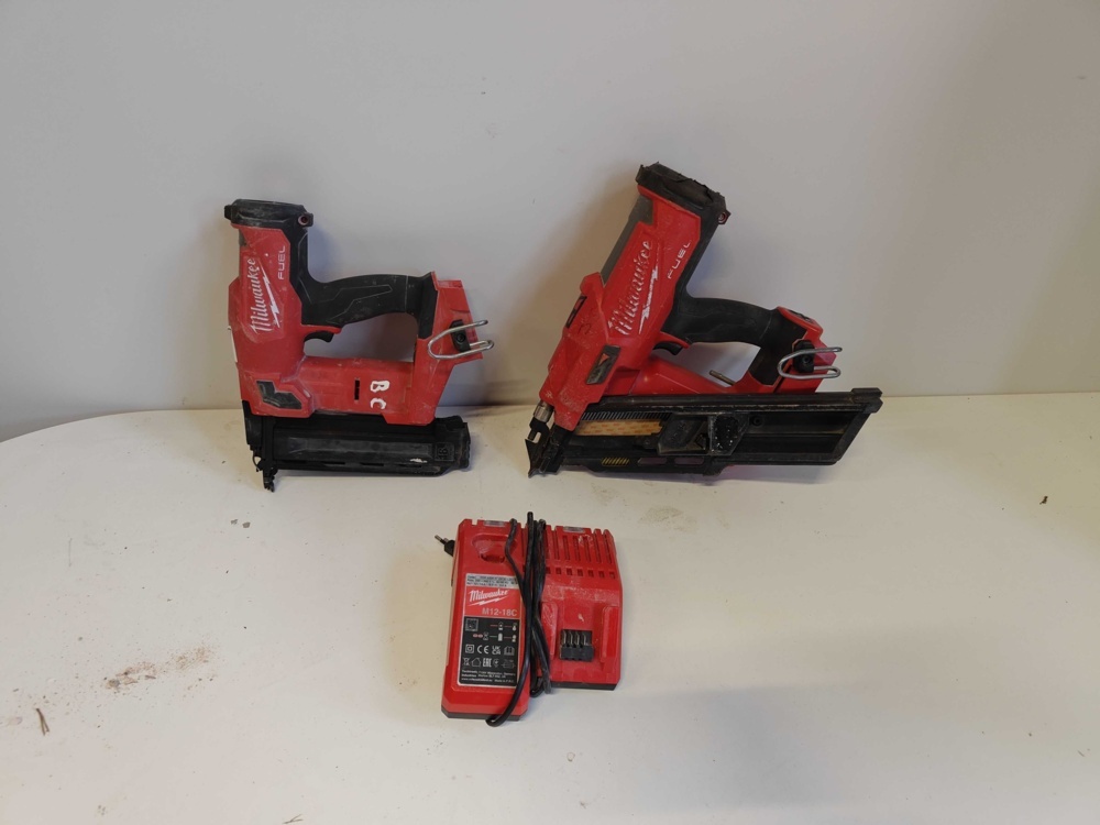 1484632-1 Milwaukee nail and trim gun