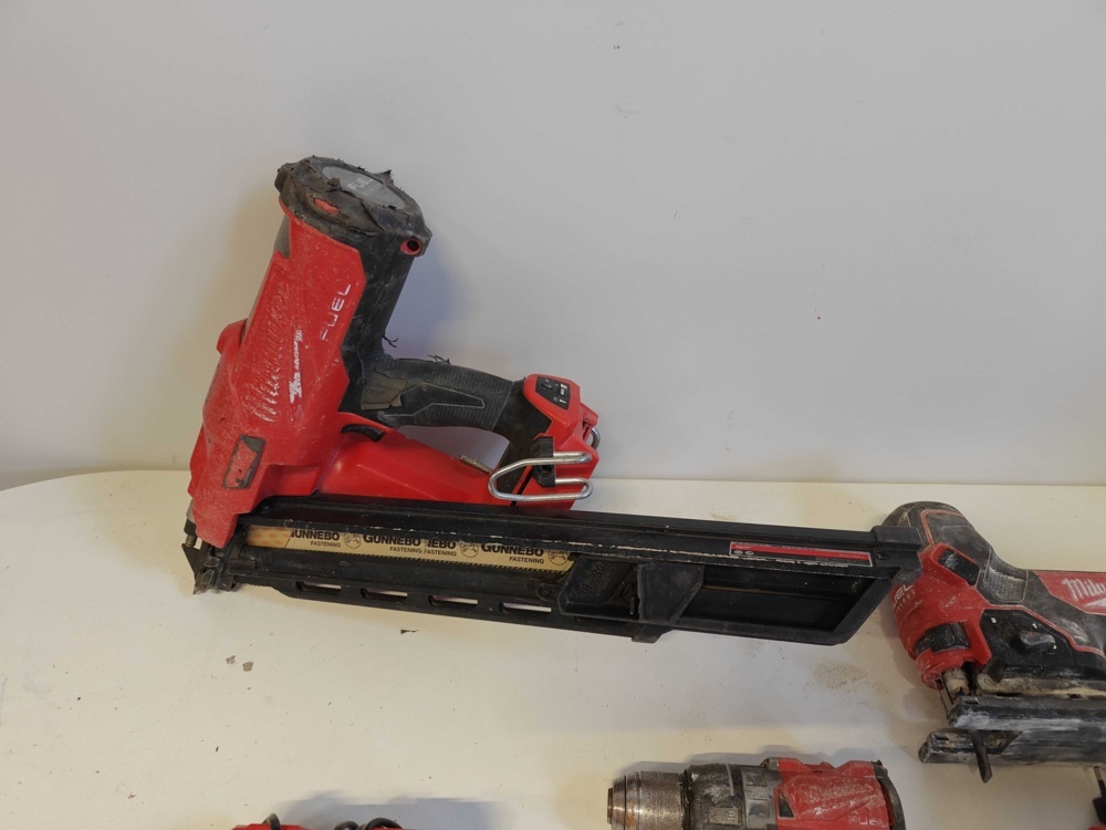 1484633-2 Nail gun, screwdriver and jigsaw Milwaukee