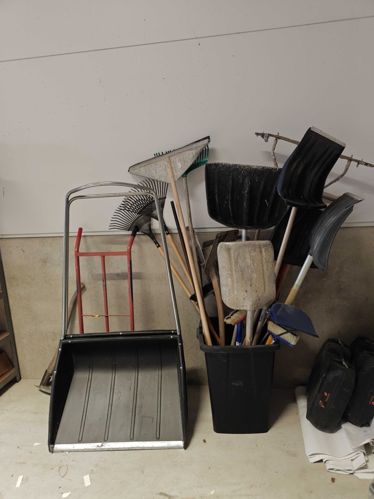 1484640-1 Hand tools