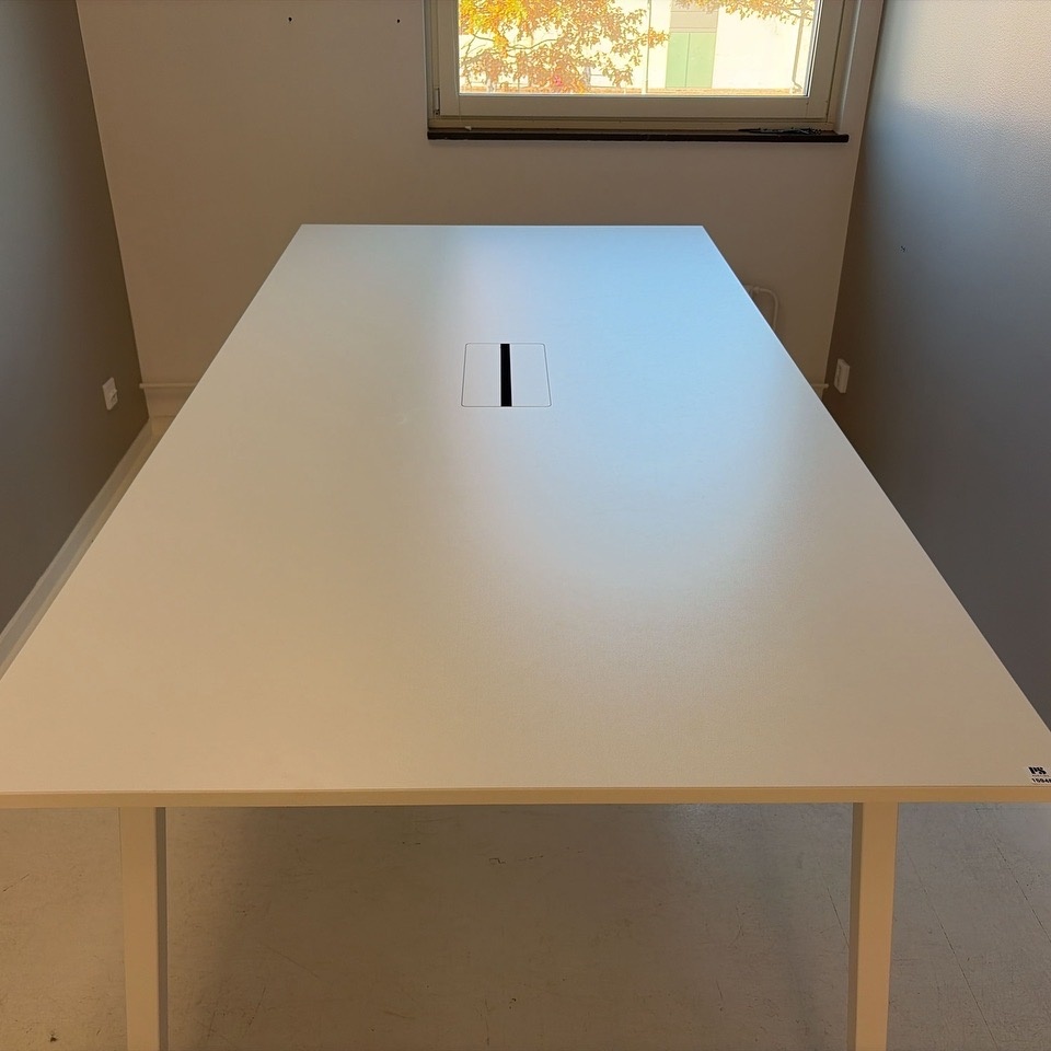 1594822-2 Konferensbord
