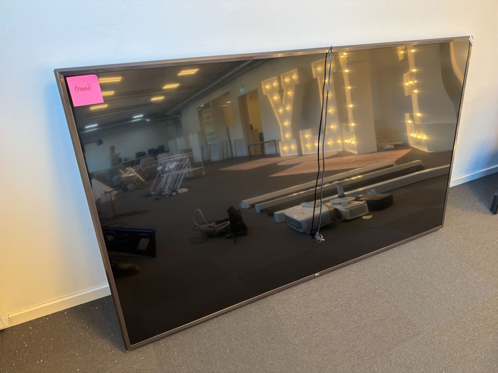 1594785-2 TV - LG 75UL3G -2020