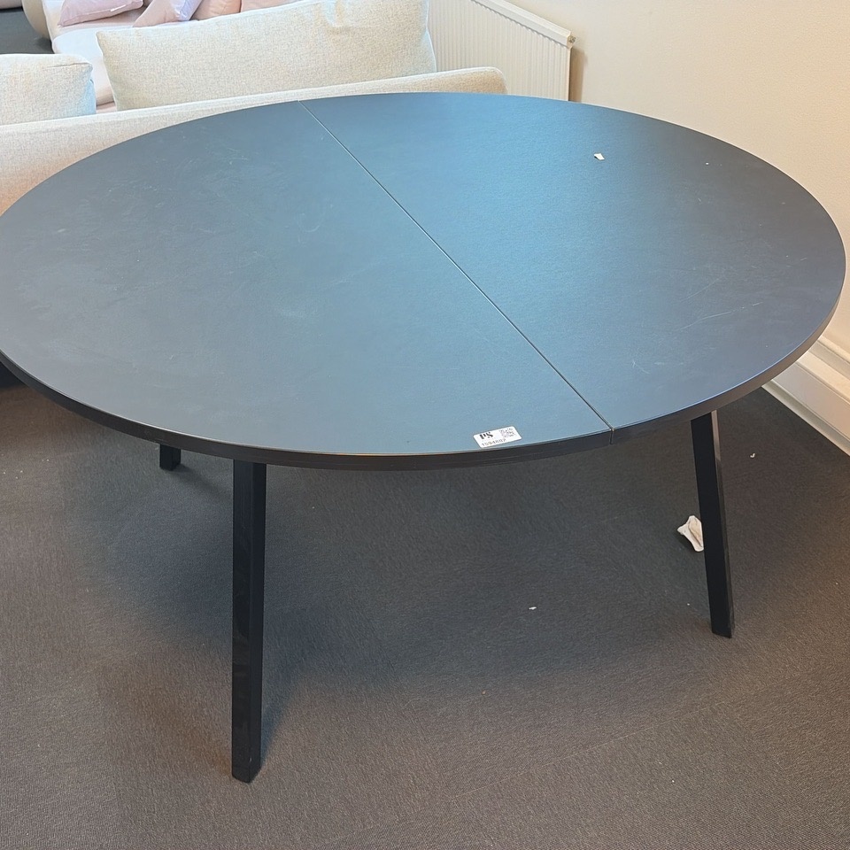 1594802-1 Runt matbord ca ø140