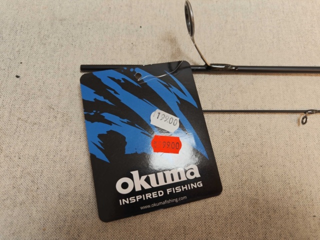 1485832-4 Fiskespön med rulle 2st Okuma