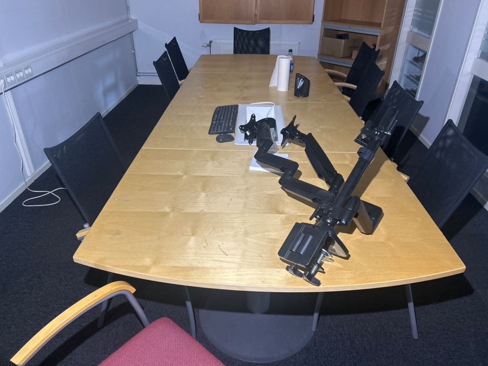 1558656-2 Conference table with 9 chairs