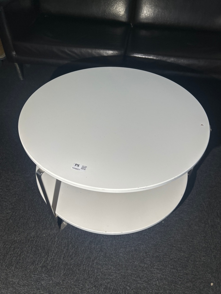 1558651-2 Sofa, gaming chair, kitchen utensils