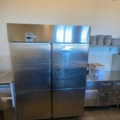 1458516-2 ZANUSSI frysskåp 1430 liter – dubbeldörr – rostfritt