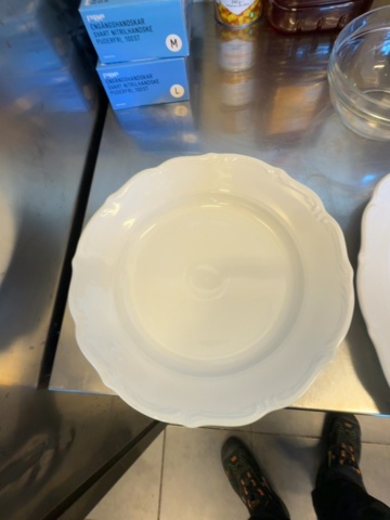 1458518-7 Restaurangporslin ca 200 enheter