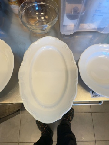 1458518-8 Restaurangporslin ca 200 enheter