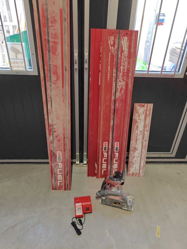 1484661-2 Plunge saw with guide rails Milwaukee M18 FPS55