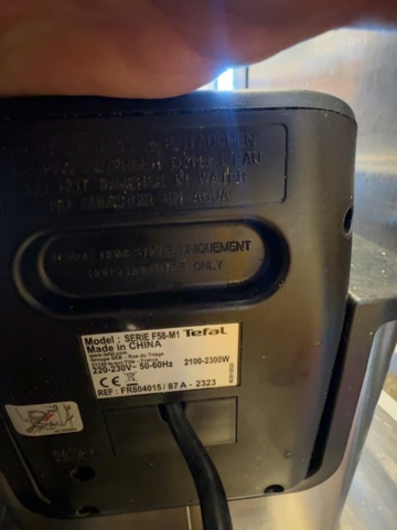 1458520-8 Elektrisk fritös – TEFAL Oleoclean Pro Inox & Design – 3,5 liter – automatisk oljefiltreringt