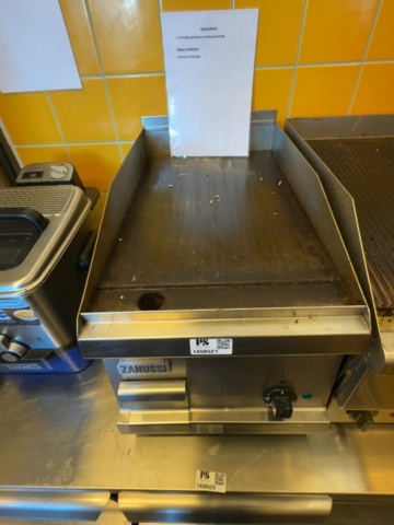 1458521-1 Professionell elektrisk stekhäll – ZANUSSI – slät stekyta – rostfri