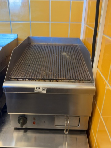 1458522-1 Elektrisk stekgrill / räfflad grillhäll – Berto's BH-40 – 400 V – 3,9 kW