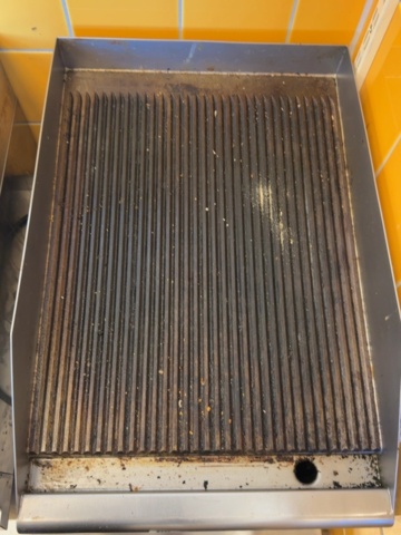 1458522-3 Elektrisk stekgrill / räfflad grillhäll – Berto's BH-40 – 400 V – 3,9 kW