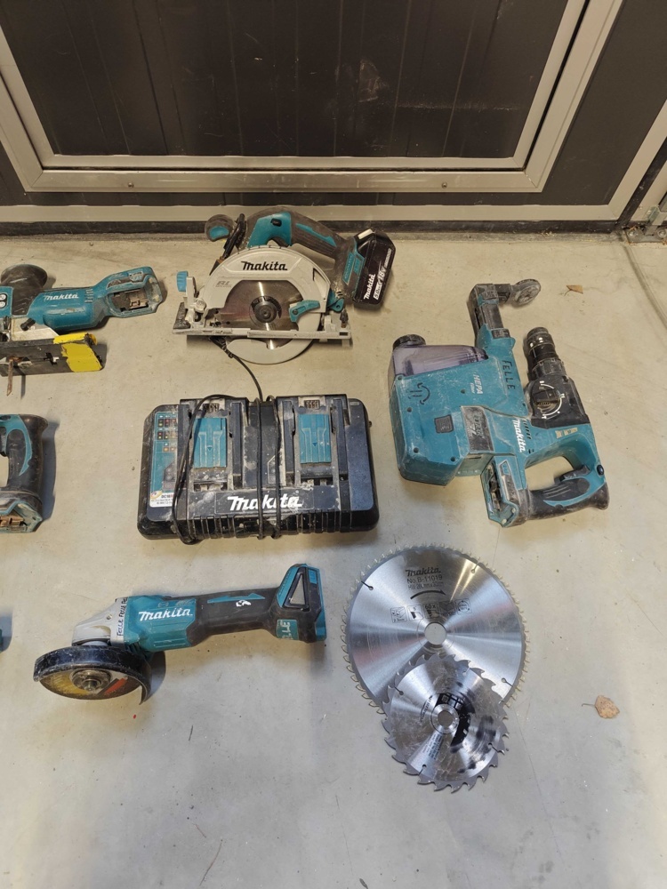 1484663-2 Makita package