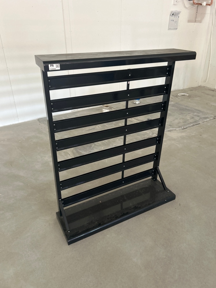 1558666-1 Assortment shelf for plastic crates