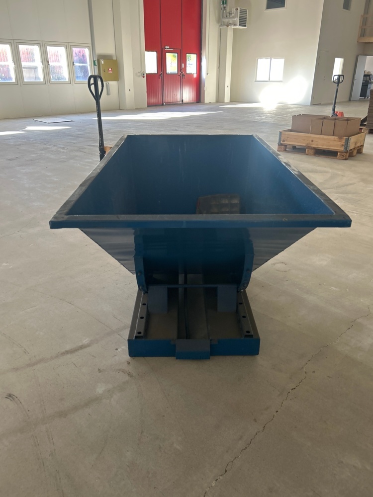 1558670-2 Tippcontainer Intra