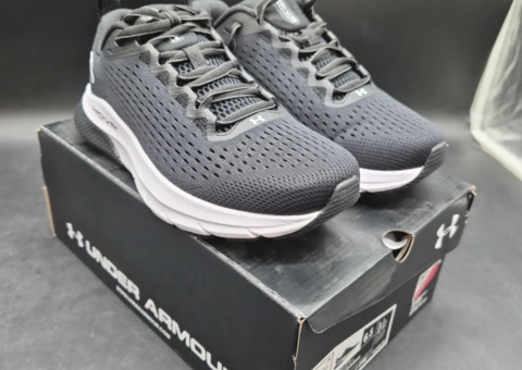 Running shoes - Under Armour HOVR Turbulence, women, size EU 37.5