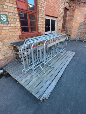 1458534-2 10 st entréstaket / kravallstaket