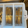 1458537-9 Stort parti restaurangbestick – ca 385 delar + blandade bestick