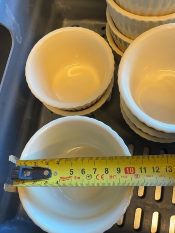 1458538-5 Ungsformar porslin 32st