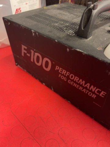 1458554-2 Rökmaskin med tillbehör - F-100