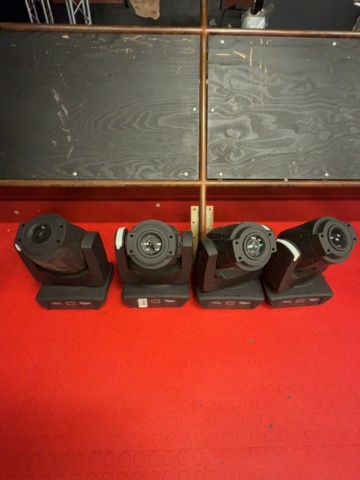 1458558-1 Samling med moving head-strålkastare