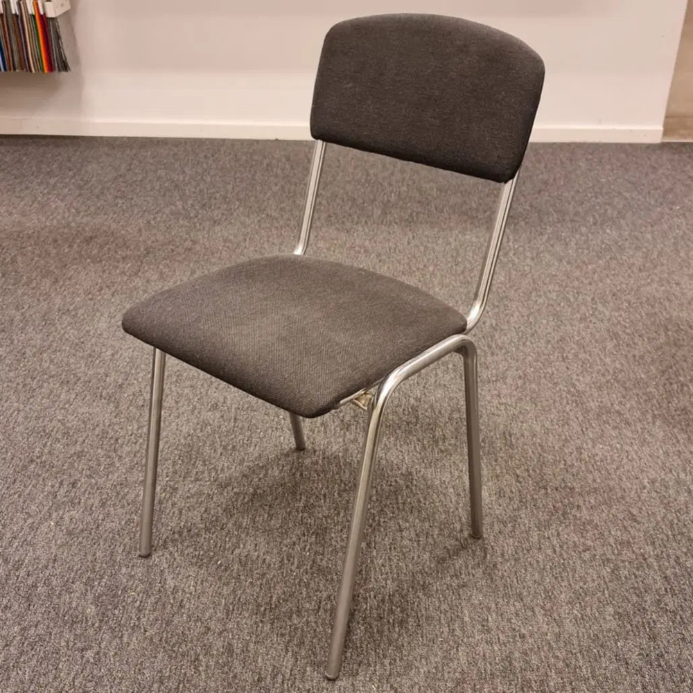 1602938-1 Chair Fighter upholstered in gray fabric 8 pieces