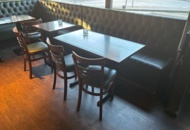 1426017 Restaurangmöblemang - bord och stolar