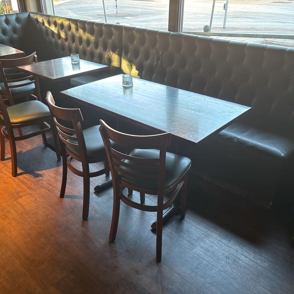 1426017-1 Restaurant furniture - tables and chairs