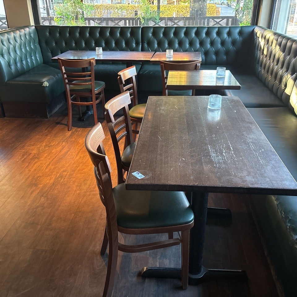 1426017-2 Restaurant furniture - tables and chairs
