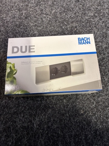 1602718-3 3 st Förgreningsdosor för inbyggnad BACHMANN Due + USB
