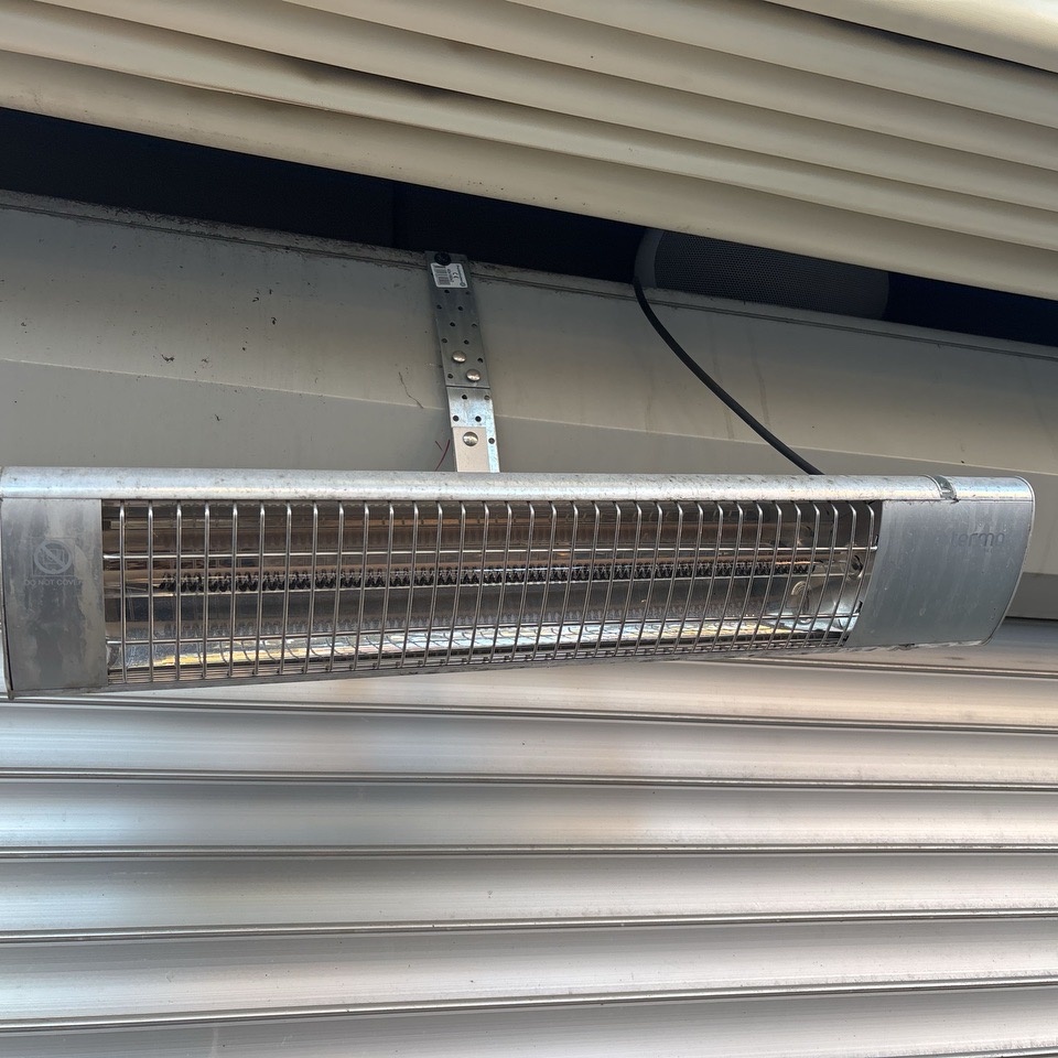 1426019-1 Infrared heaters 9 pieces