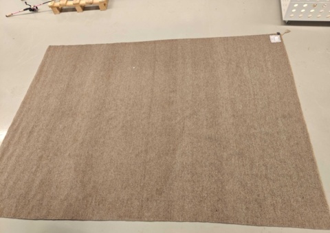 New handwoven Axeco Röllaka rug 200x280cm