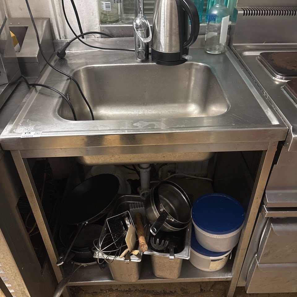 1426034-2 Stainless steel sink