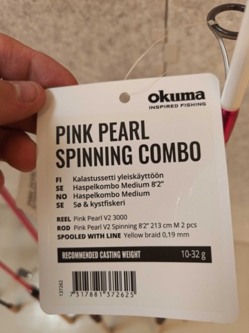 1485837-3 10st fiskespön med rullar Okuma, Daiwa