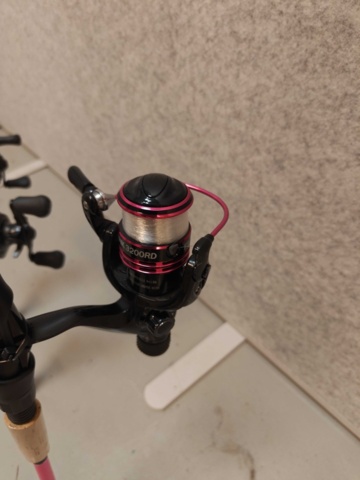 1485837-21 10st fiskespön med rullar Okuma, Daiwa